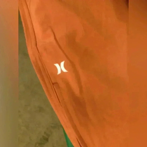 🔥Hurley Men's Orange Shorts🔥 - Picture 4 of 9